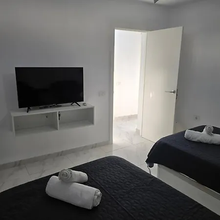 Aqua Sun Geranios By Helloapartments Apartment