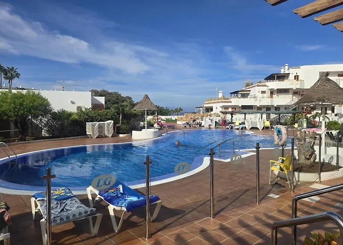 Apartment Aqua Sun Geranios By Helloapartments